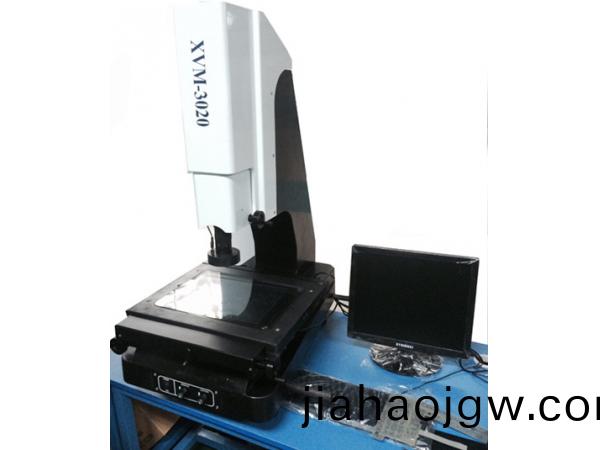 Precision projector