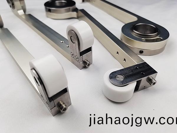 Ceramic roller