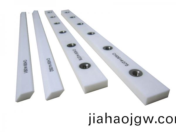 國(guo)內(nei)常用(yong)切粒(li)機品牌(pai)分(fen)類及應(ying)用(yong)|得(de)人精(jing)工爲切(qie)粒(li)機提供固定(ding)刀及(ji)造粒刀片覈心配(pei)件