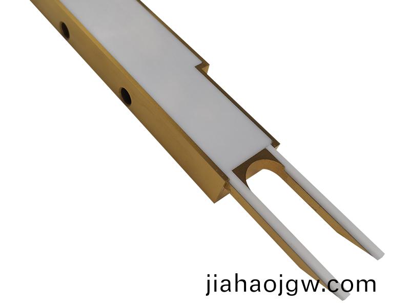 得(de)人(ren)精(jing)工(gong)陶瓷零件(jian)加(jia)工(gong)，非標(biao)零件
