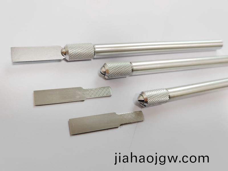 手動玻瓈膠颳刀的使用方(fang)灋